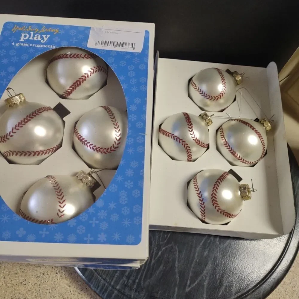 👍 Set of 12 Vintage Glass BASEBALL Ornaments. Ch1